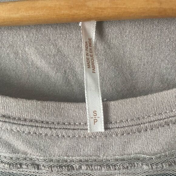 Free People Gray/Purple Mesh Inset Roxie Tee Long Sleeve Crew Neck Top Size S - Picture 6 of 6